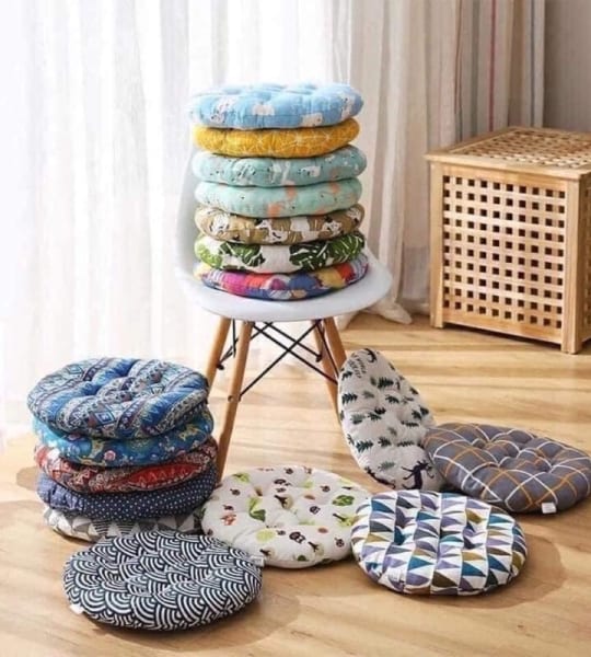 Gối tựa ghế sofa hình tròn