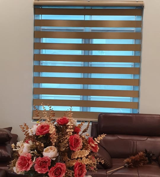 Rèm Cầu Vồng Khách Sạn