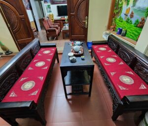 Chọn Đệm Ghế Gỗ, Đệm Ghế Sofa Gỗ Chuẩn: Chất Vải, Độ Dày & Thi Công Tận Nơi